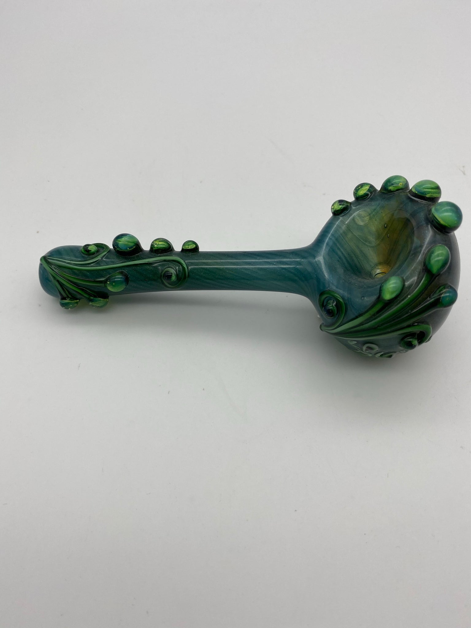 Decorative hand pipe